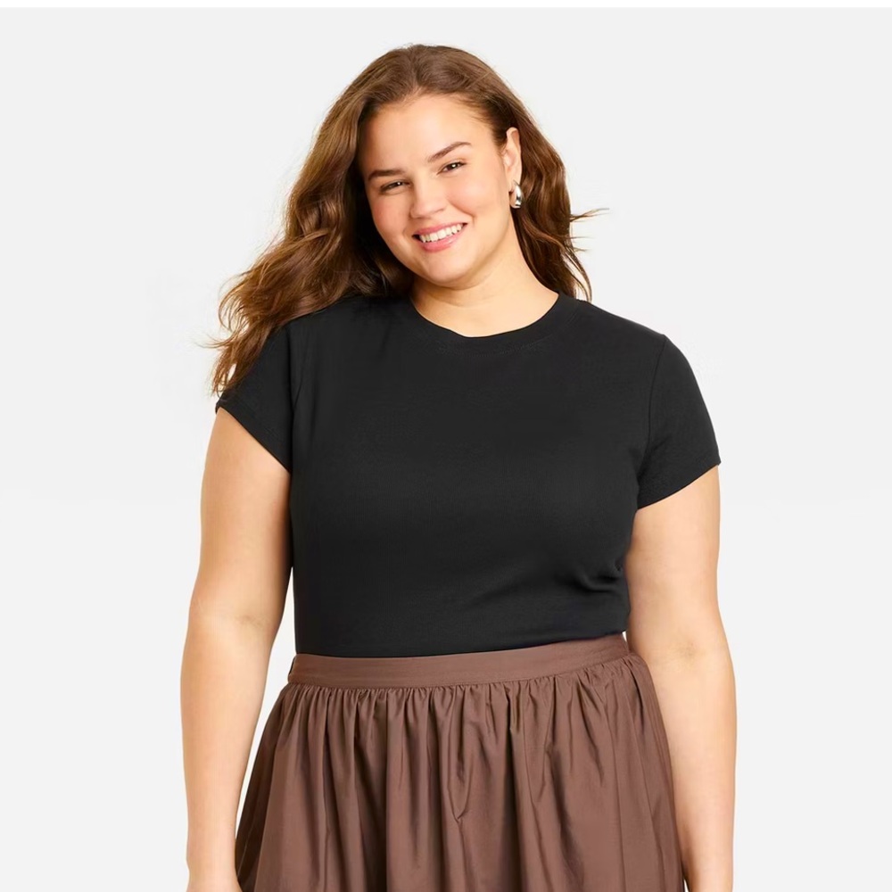 Old Navy Black Fitted Short Sleeve Women's Tee